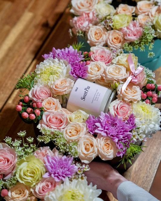 Fresh Flower Candle Box- Lavish x Mui by Vui