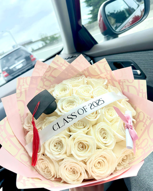 Graduation Rose Bouquet 🎓