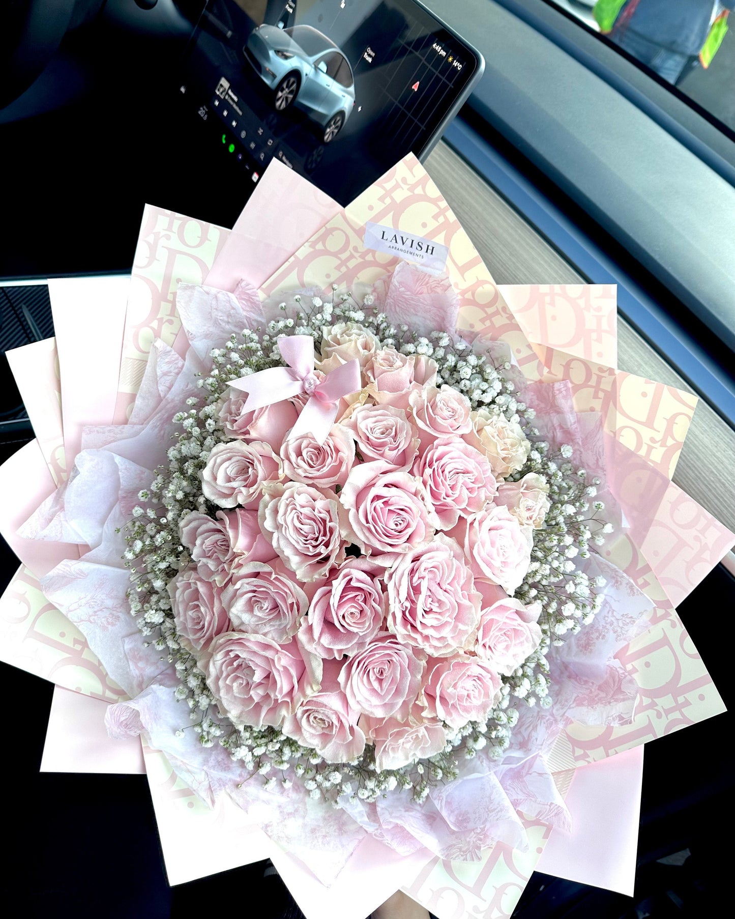 Signature Fresh Rose Bouquet
